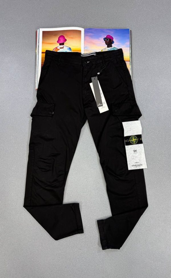 Stone Island Men's OLD-Effect Broken Cotton Twill Cargo Reps Black Pants Stone Island Men's OLD-Effect Broken Cotton Twill Cargo Reps Black Pants