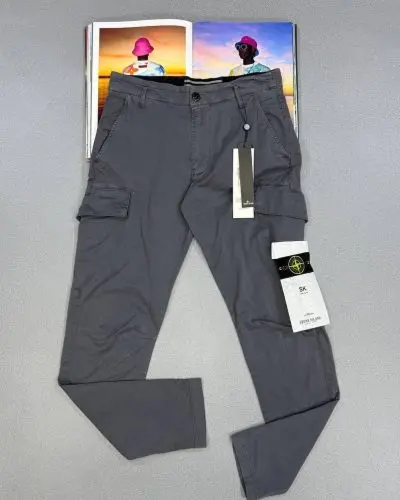 Stone Island Men's OLD-Effect Broken Cotton Twill Cargo Reps Dark grey Pants