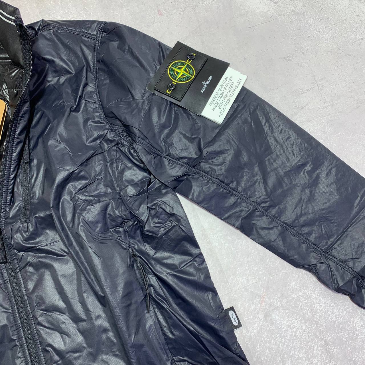 Stone Island Men's Packable Quantum Flock Reps AAA Quality Jacket navy blue colora