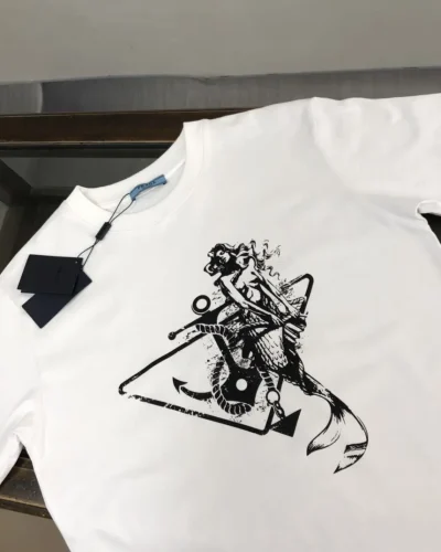 Black Skateboard Graphic Urban Street Tee Luxury Replica graphics Black Skateboard Graphic Urban Street Tee Luxury Replica graphics