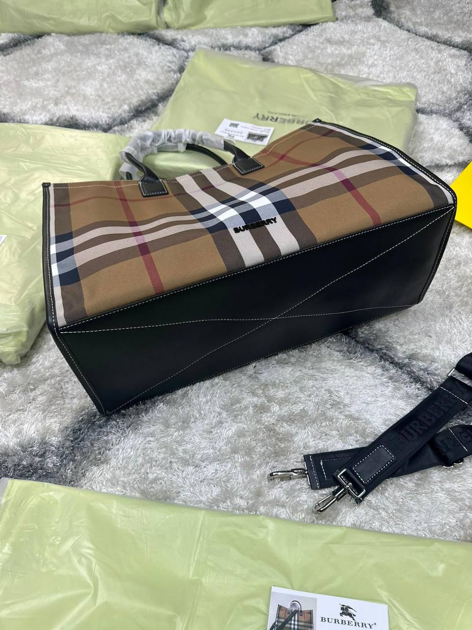 Burberry Denny Check Tote Messenger Bag - Image 3