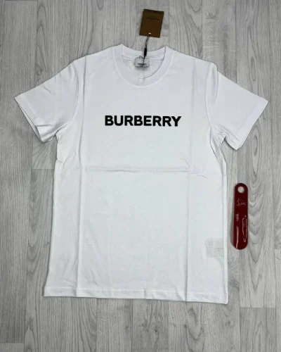 Burberry Logo Print Cotton T-Shirt Black