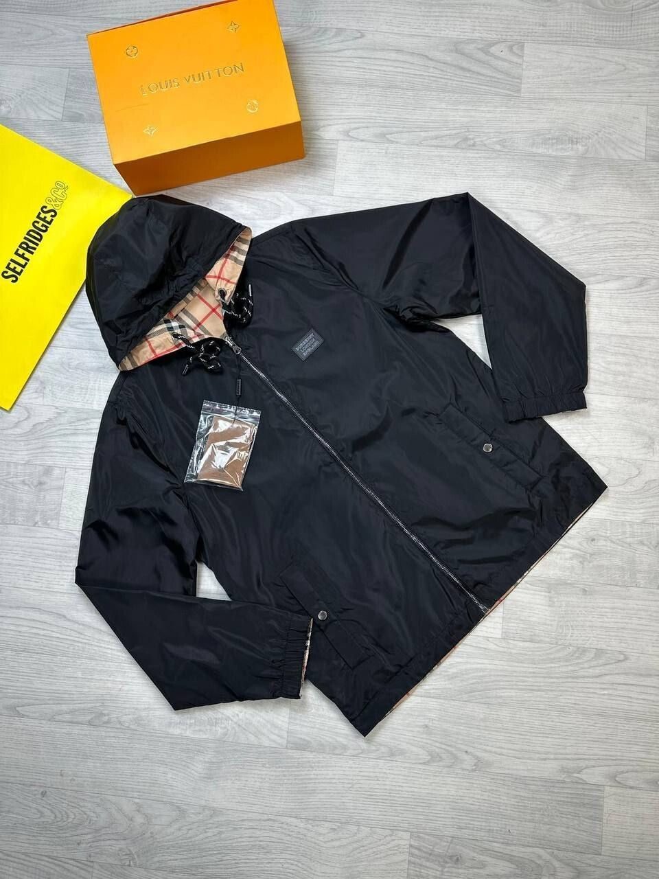 Burberry London Stretton Reversible Lightweight Jacket - Image 3