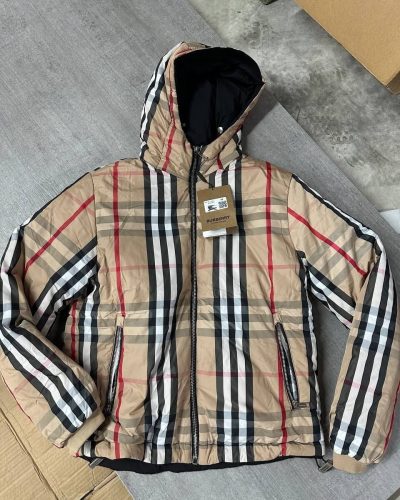 Burberry Stretton Reversible Check 1:1 Replica Puffer Jacket with Zip Pockets
