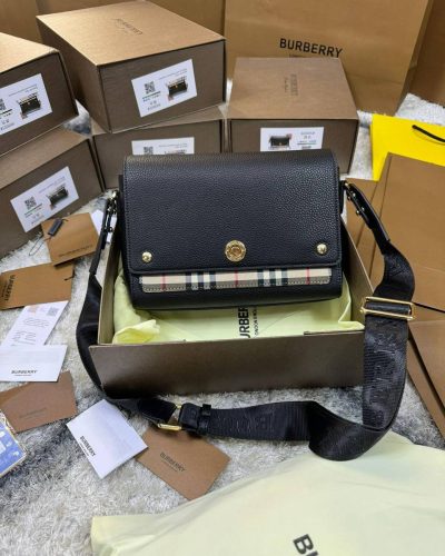Burberry Women's Vintage Check Note Shoulder Bag – Black