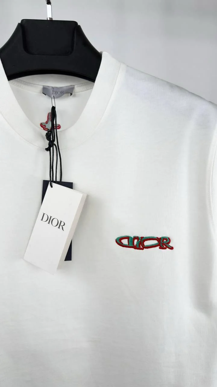 Christian Dior AAA Quailty Logo T-Shirt logo