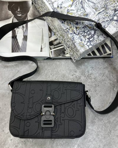 Christian Dior Black Gravity Messenger Bag AAA Quailty