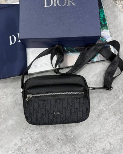 Christian Dior Rider 2.0 Zipped Messenger Bag
