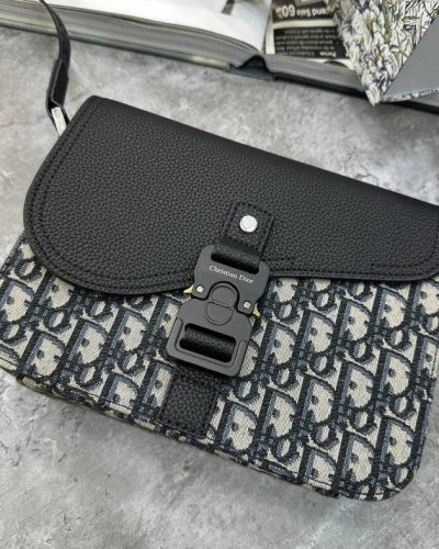 Christian Dior Signature Asymmetrical Messenger Clone Quailty Bag inner veiw Christian Dior Signature Asymmetrical Messenger Clone Quailty Bag inner veiw