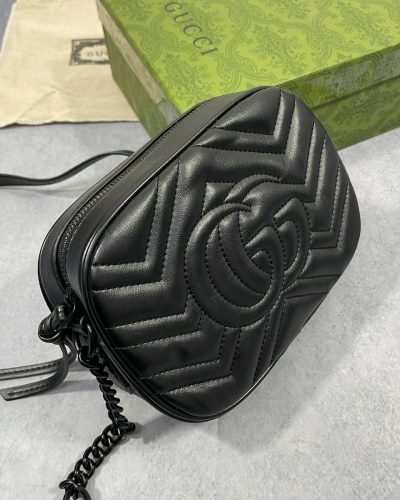 Gucci Women’s GG Marmont Small Matelasse Shoulder Bag back side