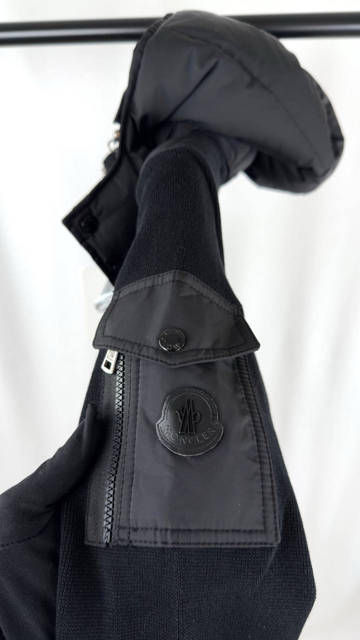 Moncler Barbustel 1:1 Quality Hooded Short Down Detachable Hood Jacket Mens in Black - Image 4