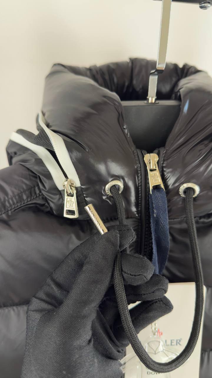 Moncler Chevrerie Puffer Jacket Mens in Black Color Best Sale UK Reps Superclone Quality Hood
