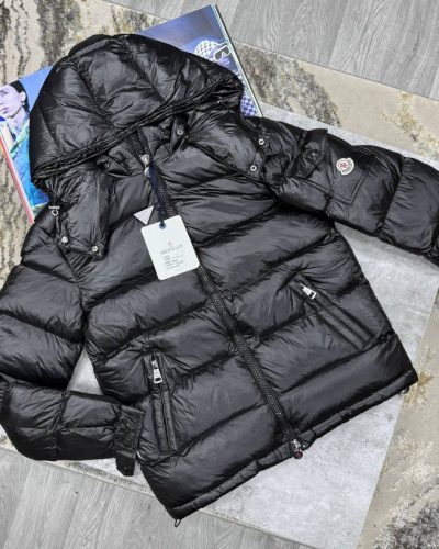 Moncler Maya Super Clone Quality Hooded Short Down Jacket Mens in Multiple Colours Black