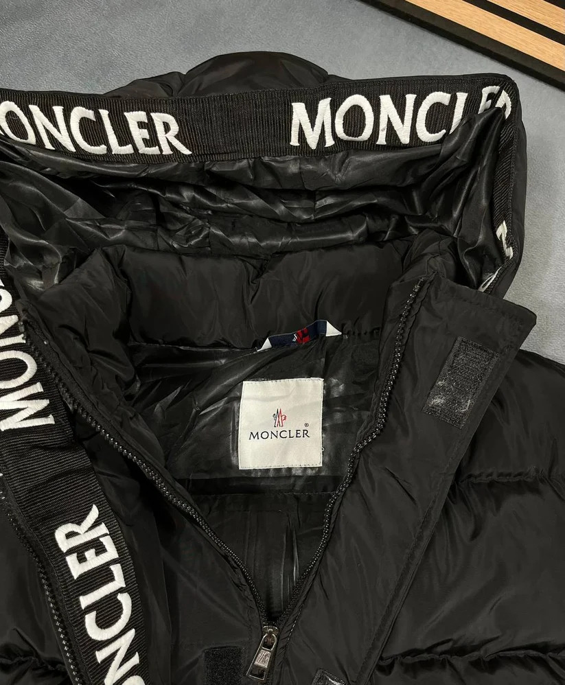 Moncler Montcla AAA Quality Short Down Jacket Mens HOOD