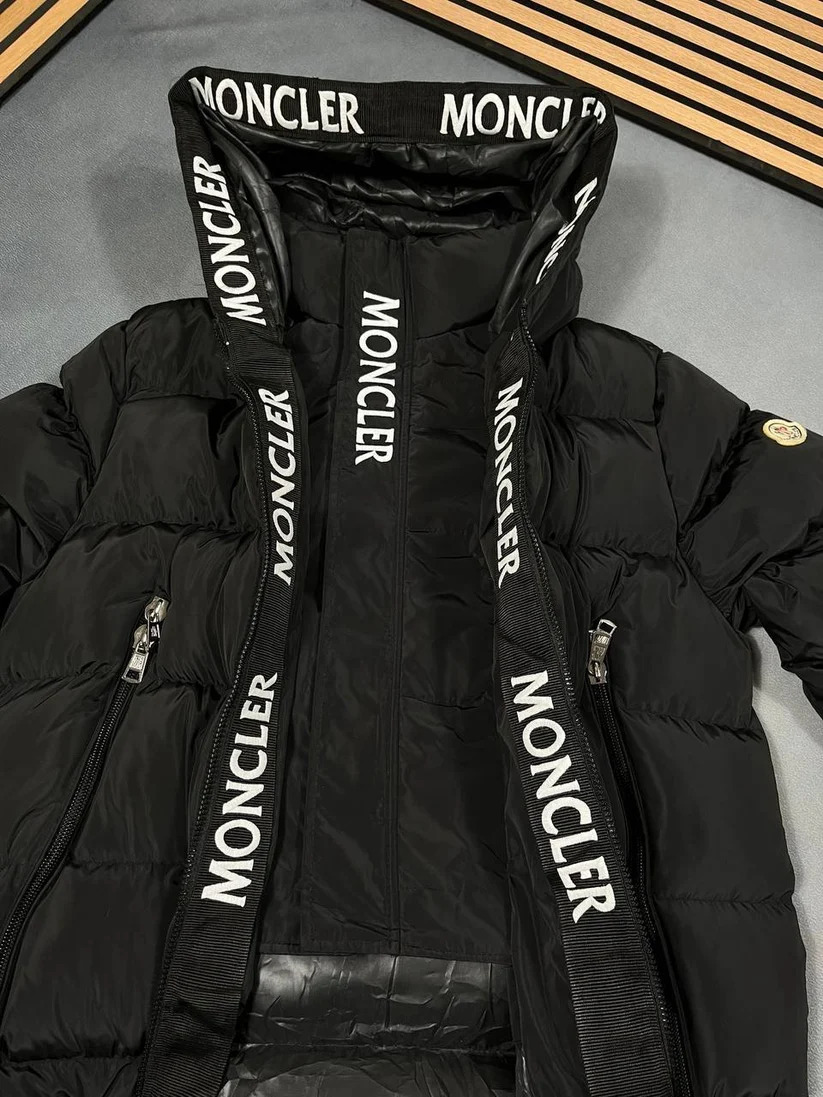 Moncler Montcla AAA Quality Short Down Jacket Mens full