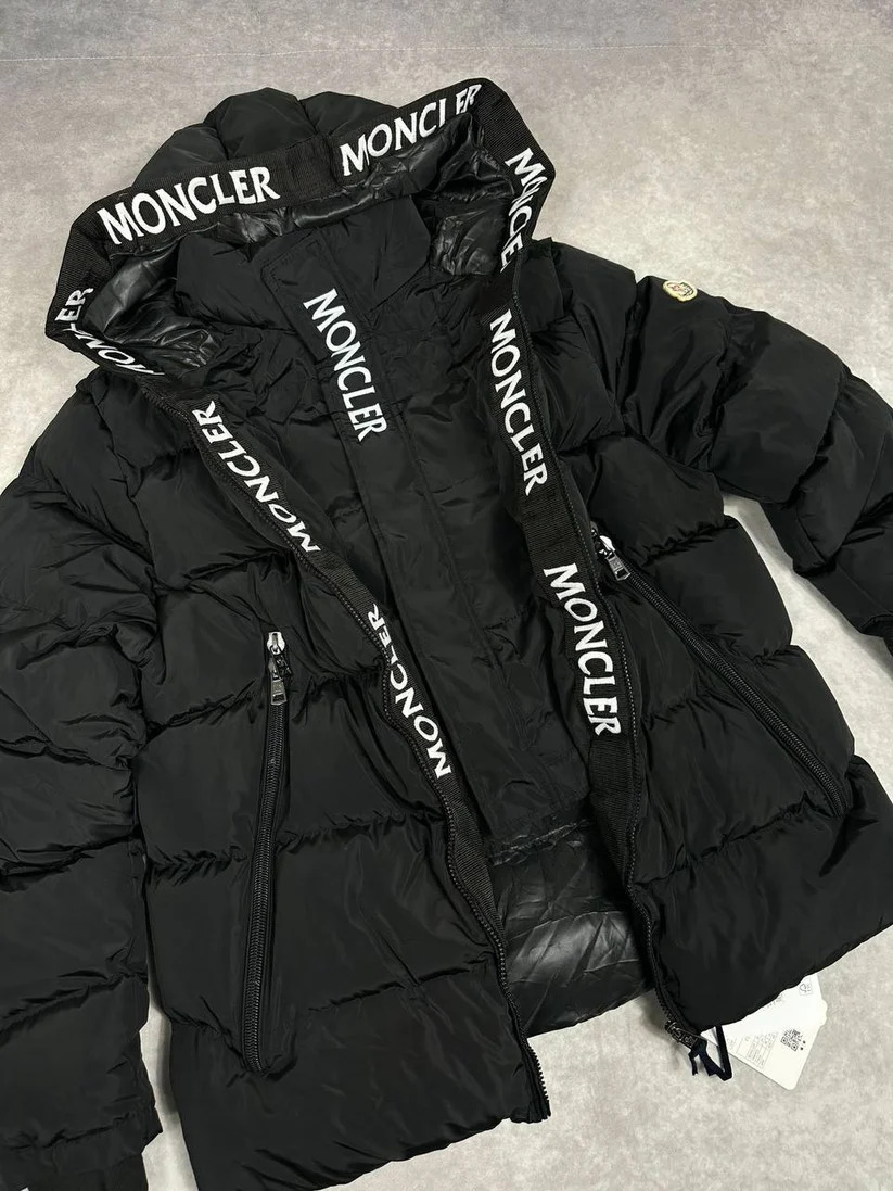 Moncler Montcla Hooded Short Down Jacket Mens in Black – AAA Quality full veiw
