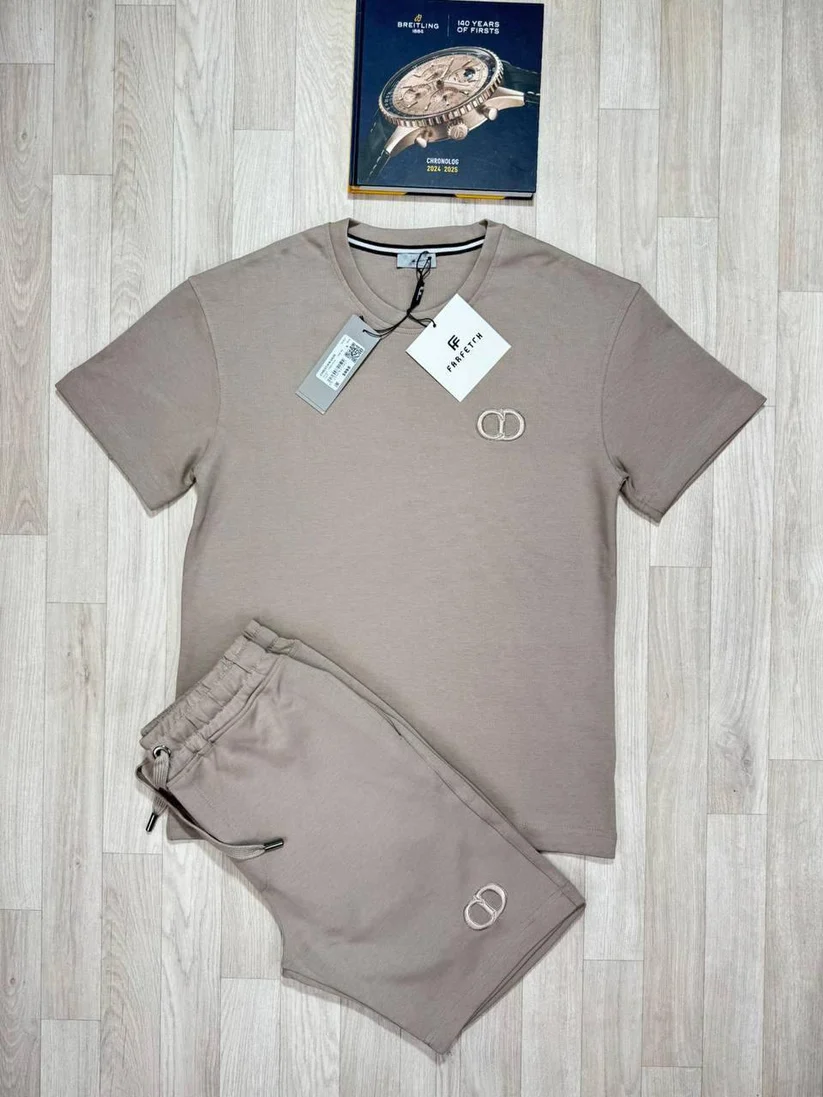 CD Icon T-Shirt and Shorts Set